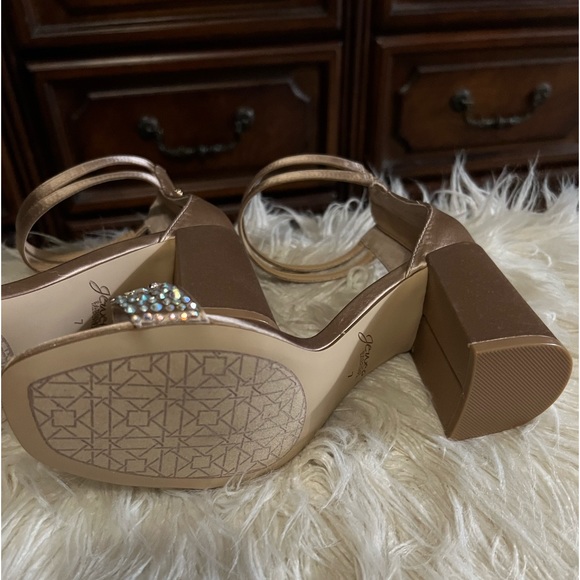 New with Box-Jewel Badley Mischka Shoes Size 7 - Picture 7 of 11